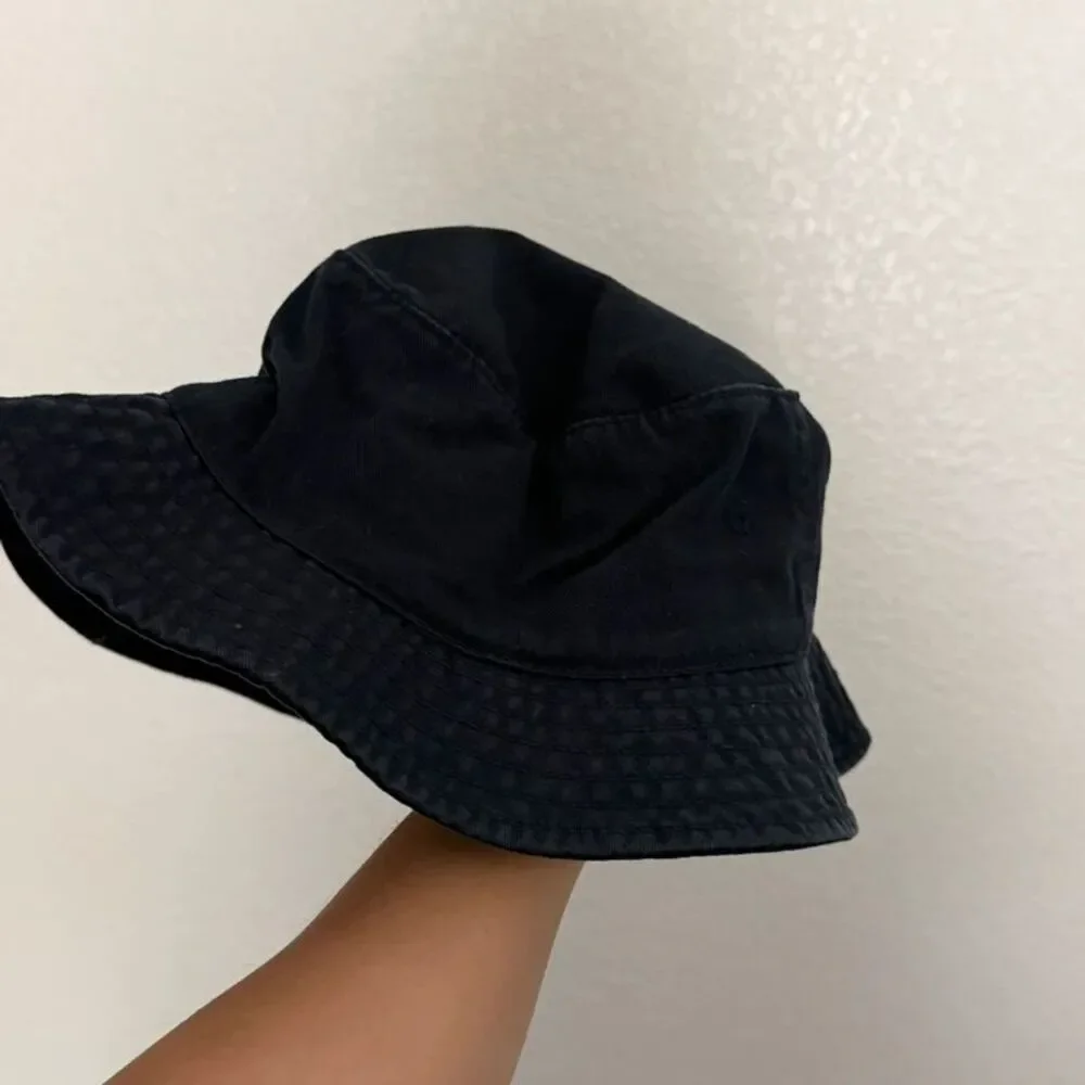 Vintage 1990s Warner Bros Kids Tweety Bad Bird Bucket Hat